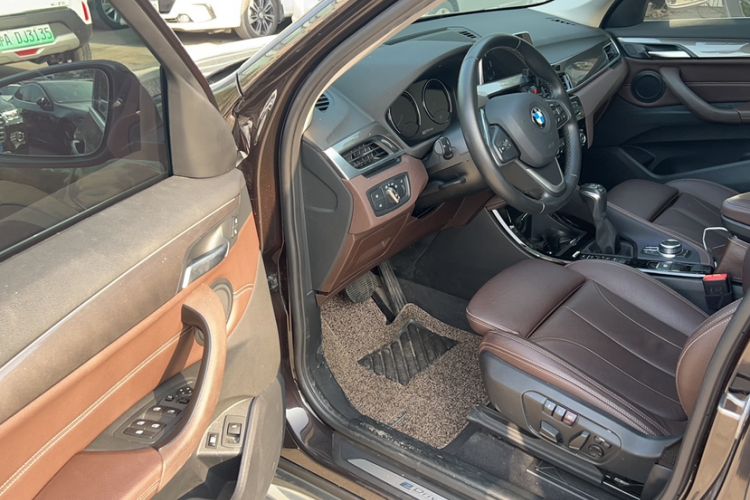 Used BMW X1 New Energy 2018 xDrive25Le Luxury Model Interior 2