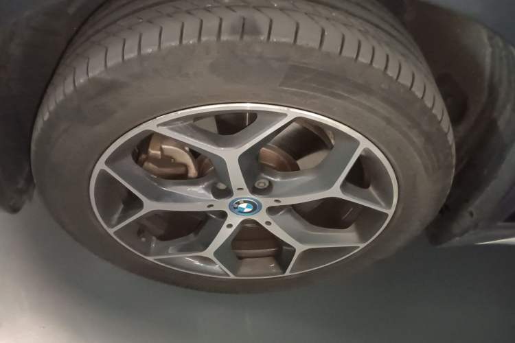 Used BMW X1 New Energy 2018 xDrive25Le Luxury Model Left Front Wheel Hub