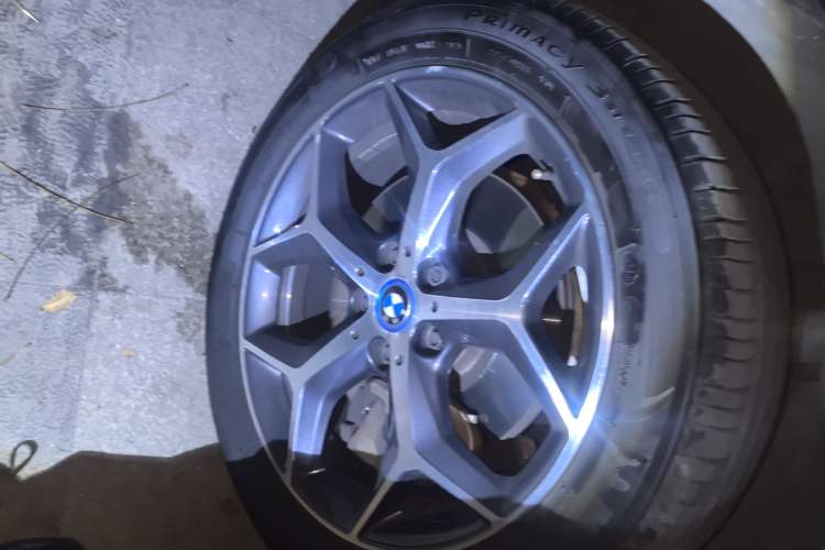 Used BMW X1 New Energy 2018 xDrive25Le Luxury Model Right Front Wheel Hub