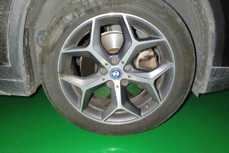 Used BMW X1 New Energy 2018 xDrive25Le Luxury Model Right Front Wheel Hub