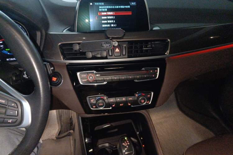 Used BMW X1 New Energy 2018 xDrive25Le Luxury Model Audio And AC Panel