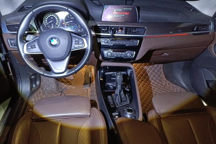 Used BMW X1 New Energy 2018 xDrive25Le Luxury Model Center Console