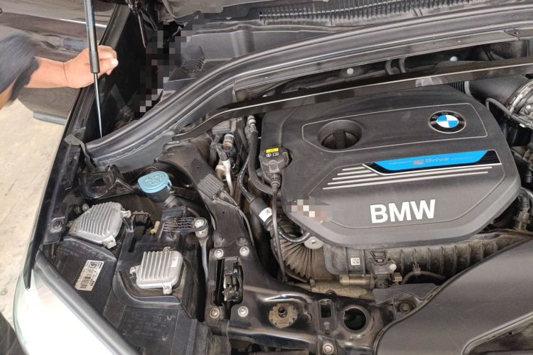 Used BMW X1 New Energy 2018 xDrive25Le Luxury Model Engine Bay Right