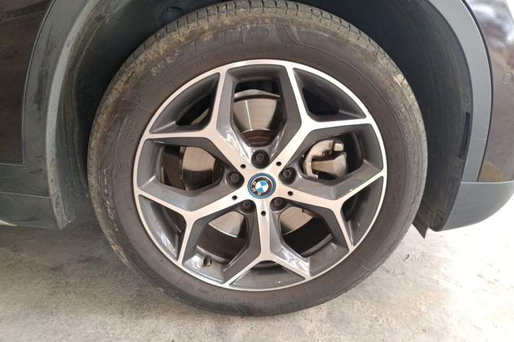 Used BMW X1 New Energy 2018 xDrive25Le Luxury Model Right Front Wheel Hub