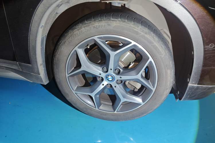 Used BMW X1 New Energy 2018 xDrive25Le Luxury Model Right Front Wheel Hub