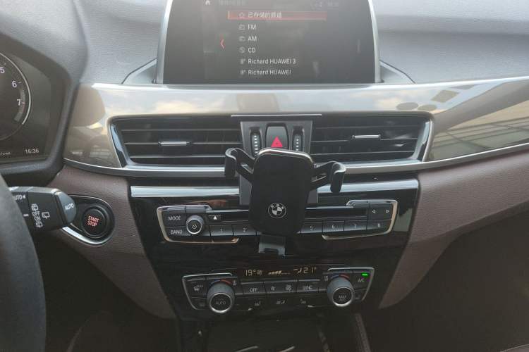 Used BMW X1 New Energy 2018 xDrive25Le Luxury Model Audio And AC Panel