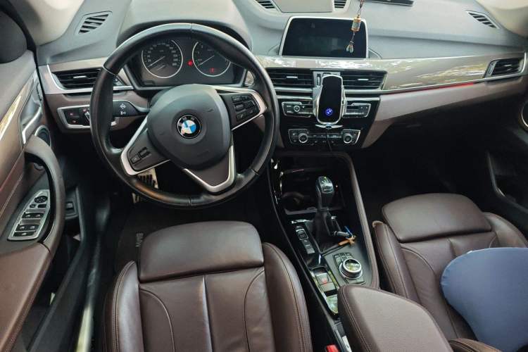 Used BMW X1 New Energy 2018 xDrive25Le Luxury Model Center Console