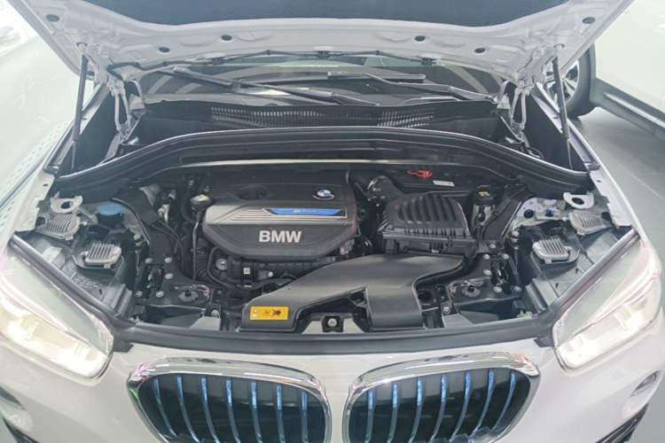 Used BMW X1 New Energy 2018 xDrive25Le Luxury Model Engine Bay