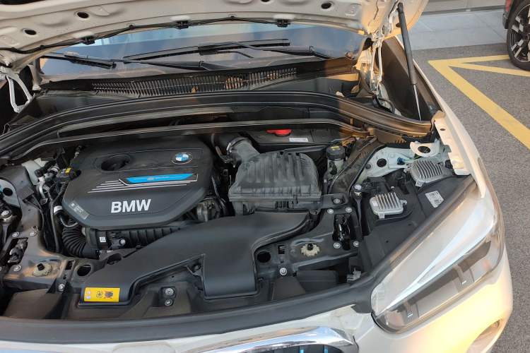 Used BMW X1 New Energy 2018 xDrive25Le Luxury Model Engine Bay Left