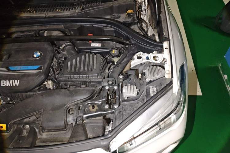 Used BMW X1 New Energy 2018 xDrive25Le Luxury Model Engine Bay Left