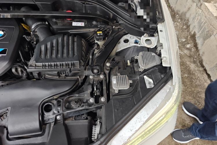Used BMW X1 New Energy 2018 xDrive25Le Luxury Model Engine Bay Left
