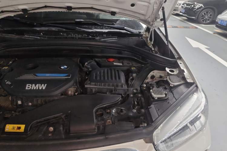 Used BMW X1 New Energy 2018 xDrive25Le Luxury Model Engine Bay Left