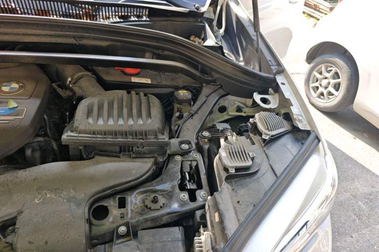 Used BMW X1 New Energy 2018 xDrive25Le Luxury Model Engine Bay Left