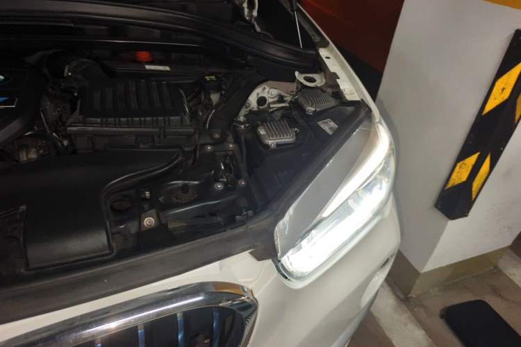 Used BMW X1 New Energy 2018 xDrive25Le Luxury Model Engine Bay Left