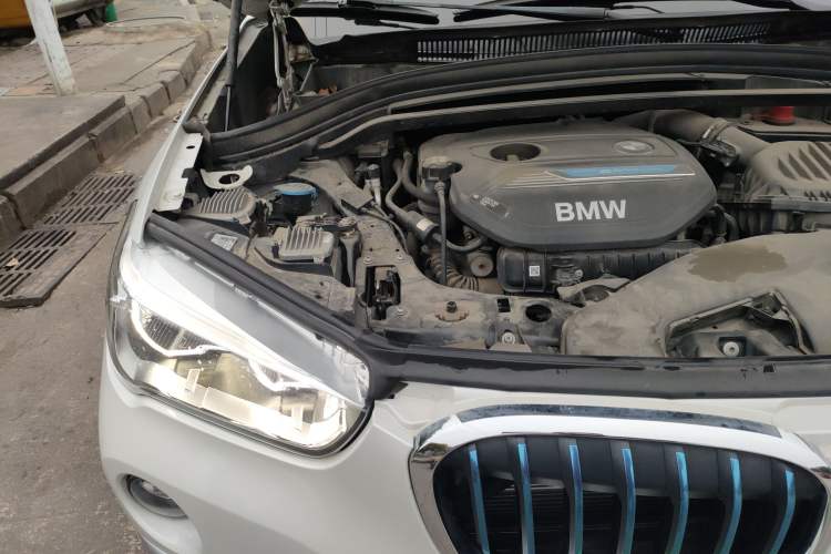 Used BMW X1 New Energy 2018 xDrive25Le Luxury Model Engine Bay Right