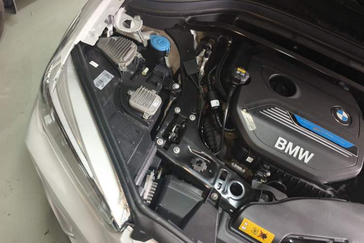 Used BMW X1 New Energy 2018 xDrive25Le Luxury Model Engine Bay Right