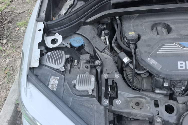 Used BMW X1 New Energy 2018 xDrive25Le Luxury Model Engine Bay Right