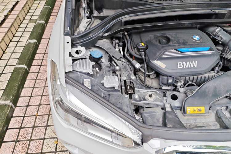 Used BMW X1 New Energy 2018 xDrive25Le Luxury Model Engine Bay Right