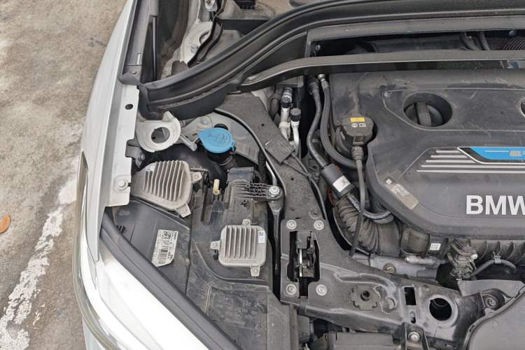 Used BMW X1 New Energy 2018 xDrive25Le Luxury Model Engine Bay Right
