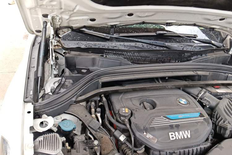 Used BMW X1 New Energy 2018 xDrive25Le Luxury Model Engine Bay Right
