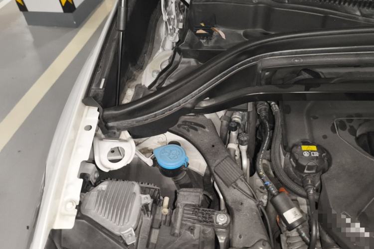 Used BMW X1 New Energy 2018 xDrive25Le Luxury Model Engine Bay Right