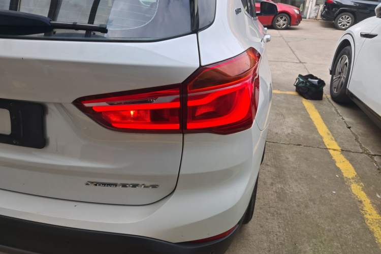 Used BMW X1 New Energy 2018 xDrive25Le Luxury Model Exterior 3