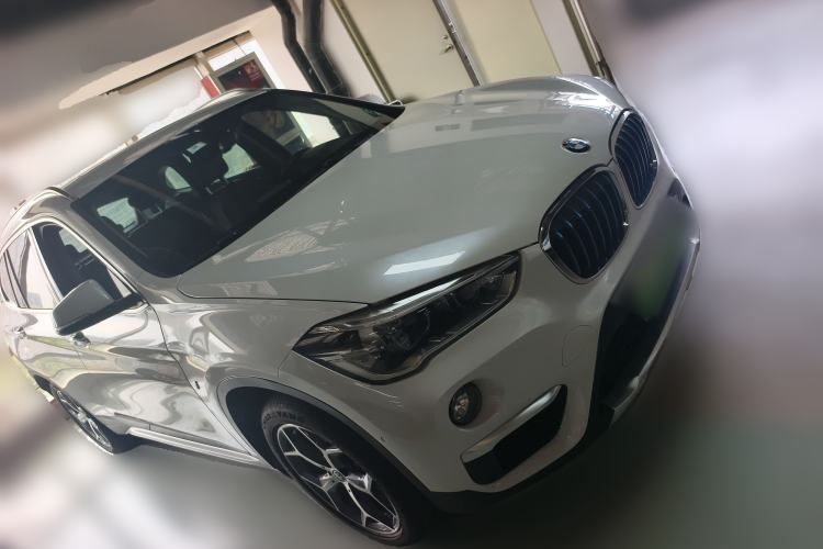 Used BMW X1 New Energy 2018 xDrive25Le Luxury Model Front Right 45 Deg