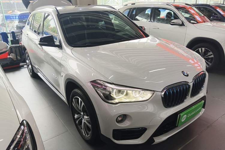 Used BMW X1 New Energy 2018 xDrive25Le Luxury Model Front Right 45 Deg