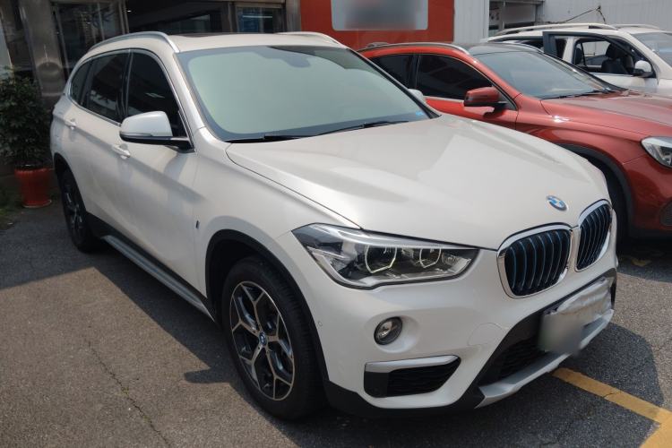 Used BMW X1 New Energy 2018 xDrive25Le Luxury Model Front Right 45 Deg