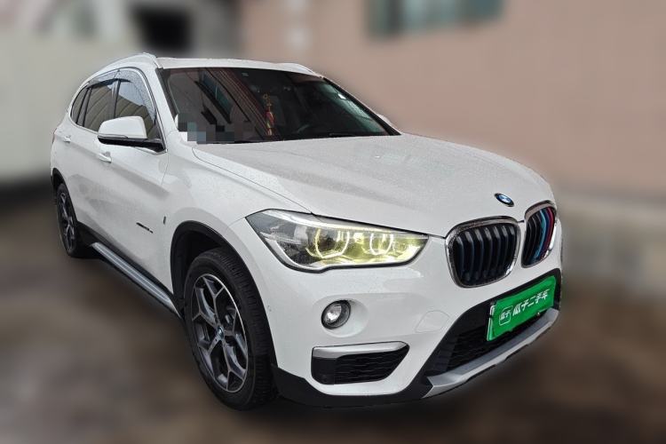 Used BMW X1 New Energy 2018 xDrive25Le Luxury Model Front Right 45 Deg