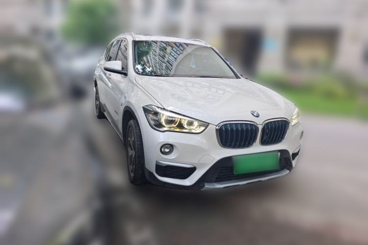 Used BMW X1 New Energy 2018 xDrive25Le Luxury Model Front Right 45 Deg