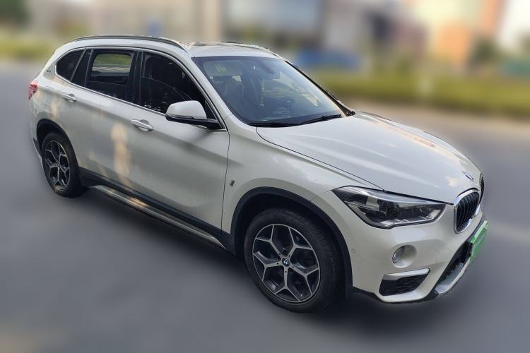 Used BMW X1 New Energy 2018 xDrive25Le Luxury Model Front Right 45 Deg