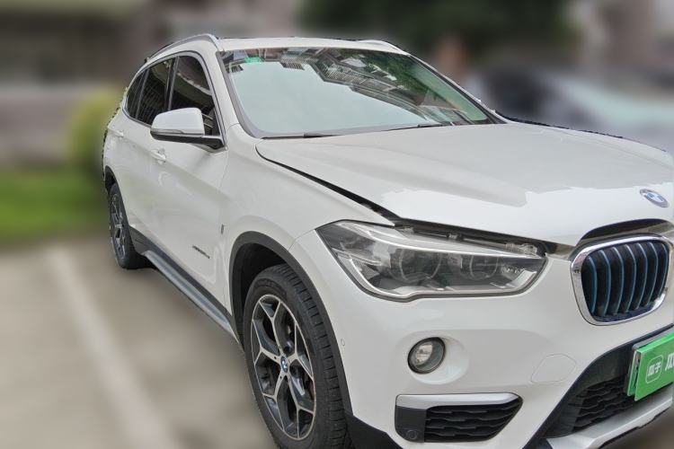 Used BMW X1 New Energy 2018 xDrive25Le Luxury Model Front Right 45 Deg