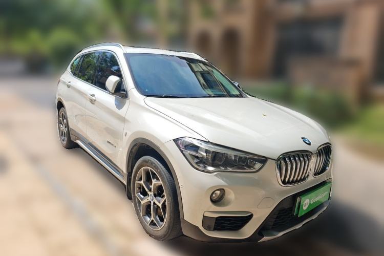 Used BMW X1 New Energy 2018 xDrive25Le Luxury Model Front Right 45 Deg