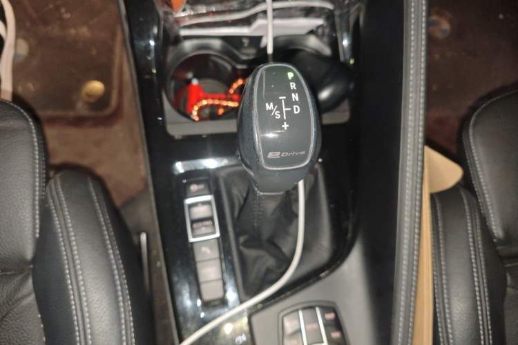 Used BMW X1 New Energy 2018 xDrive25Le Luxury Model Gear Lever