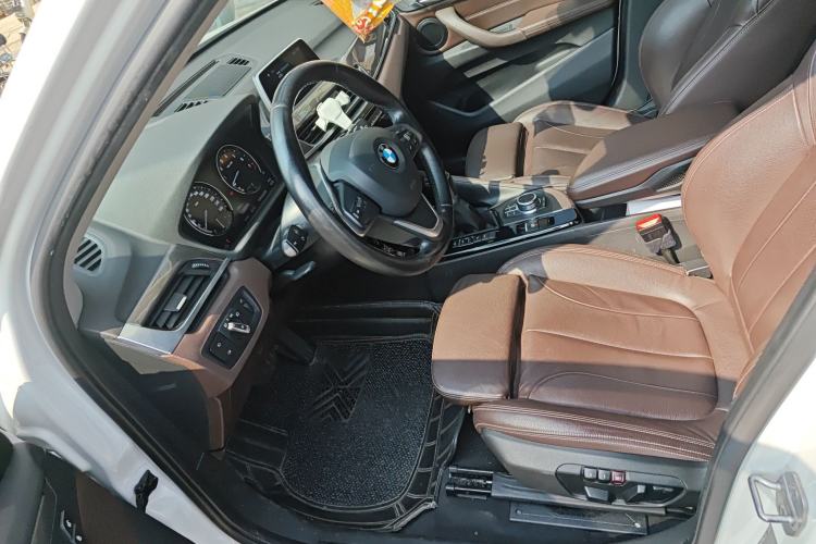 Used BMW X1 New Energy 2018 xDrive25Le Luxury Model Left Front Seat