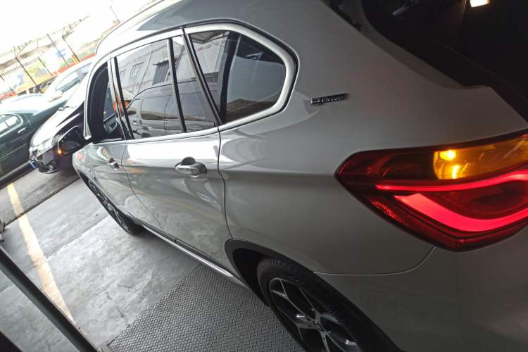 Used BMW X1 New Energy 2018 xDrive25Le Luxury Model Left Side