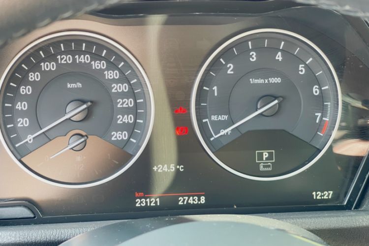 Used BMW X1 New Energy 2018 xDrive25Le Luxury Model Odometer Close Up