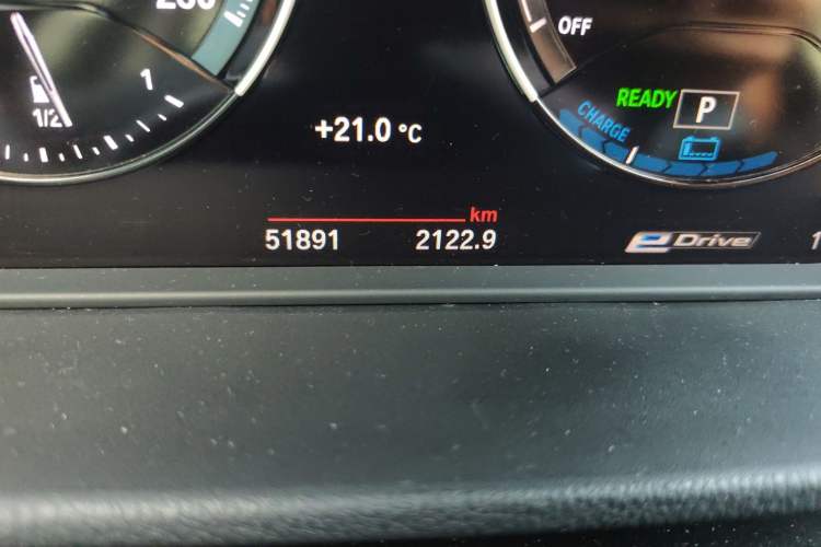 Used BMW X1 New Energy 2018 xDrive25Le Luxury Model Odometer Close Up