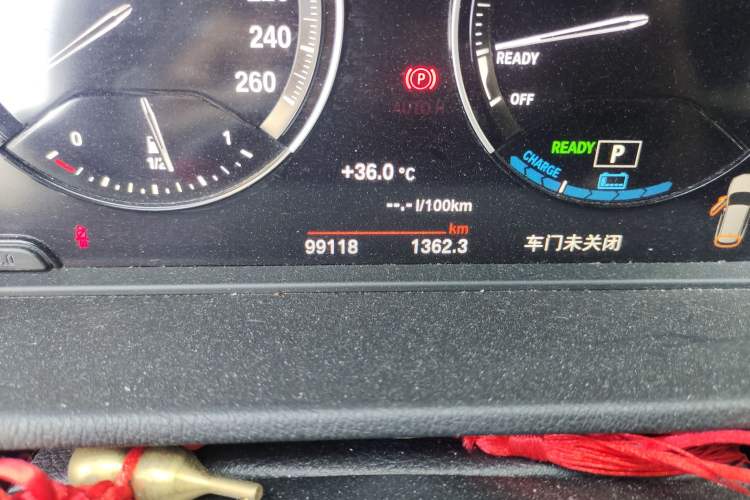 Used BMW X1 New Energy 2018 xDrive25Le Luxury Model Odometer Close Up