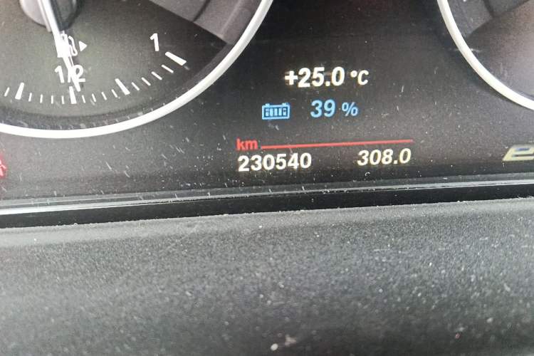 Used BMW X1 New Energy 2018 xDrive25Le Luxury Model Odometer Close Up