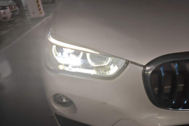 Used BMW X1 New Energy 2018 xDrive25Le Luxury Model Right Front Headlight
