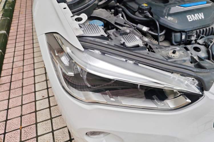 Used BMW X1 New Energy 2018 xDrive25Le Luxury Model Right Front Headlight