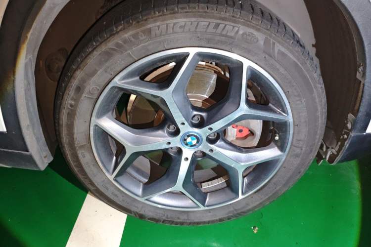 Used BMW X1 New Energy 2018 xDrive25Le Luxury Model Right Front Wheel Hub