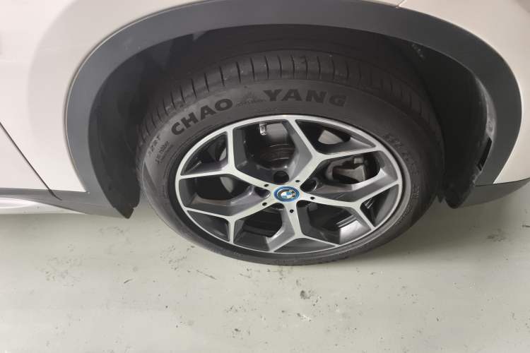 Used BMW X1 New Energy 2018 xDrive25Le Luxury Model Right Front Wheel Hub