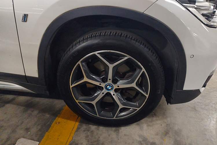 Used BMW X1 New Energy 2018 xDrive25Le Luxury Model Right Front Wheel Hub