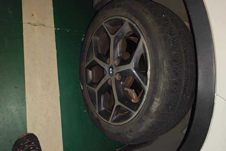 Used BMW X1 New Energy 2018 xDrive25Le Luxury Model Right Front Wheel Hub