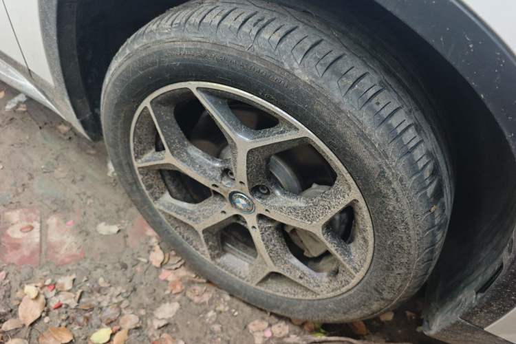 Used BMW X1 New Energy 2018 xDrive25Le Luxury Model Right Front Wheel Hub