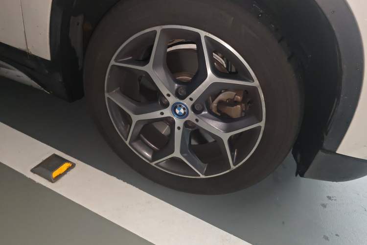 Used BMW X1 New Energy 2018 xDrive25Le Luxury Model Right Front Wheel Hub