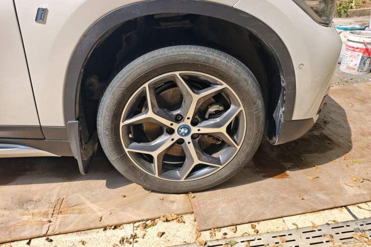 Used BMW X1 New Energy 2018 xDrive25Le Luxury Model Right Front Wheel Hub
